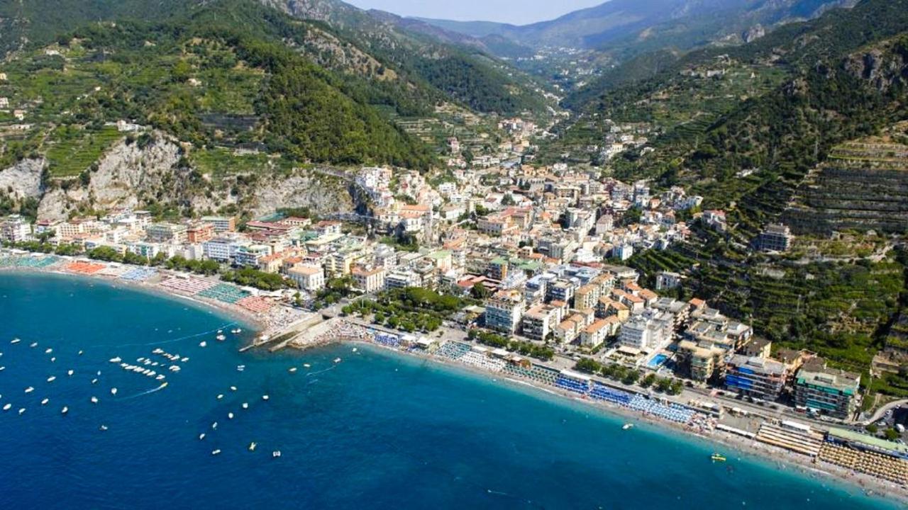 Sapore Di Mare Holidays Майори Экстерьер фото